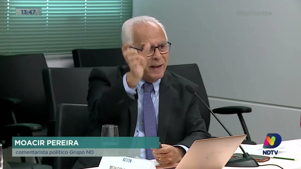 Moacir Pereira faz palestra na Fiesc analisando o cenário político para as eleições deste ano