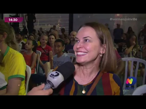 Natal da Sacada encanta público no centro de Joinville, espetáculo reuniu mais de 100 integrantes