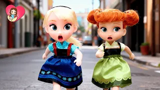 ¡PERSECUCIÓN EN EL REINO! 🏃‍♀️ Elsa y Anna escapan después de hacer una travesura | Princesas Disney