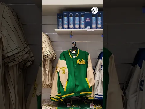 Gotta have these Blastoise and Venusaur varsity jackets #Pokemon #PokemonWorlds