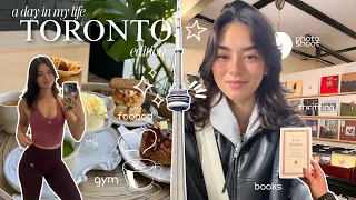 A DAY IN MY LIFE IN TORONTO | gym, thrifting, cafes, & book shopping