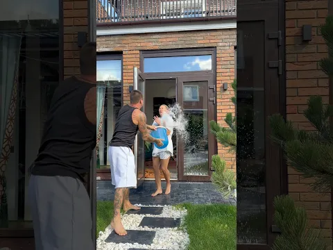 Мне такая помощь и даром не нужна😂
