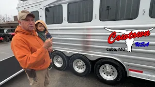 Amazing Tri-Axle Side Load Trailer 2026 Merhow 8514 Stampede Five Horse Trailer for sale