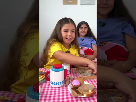 Good Sisters Always Help Each Other #elizabethandbriceida #smartkids