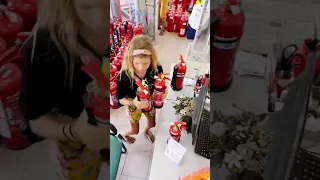 Fire extinguisher update – one of those things you don’t really think about! ⛵️ #sailingfamily