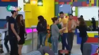 تحضير رنا وسكينة للسفر 