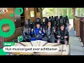 Download Lagu Deze klas mocht vandaag al naar een pretpark