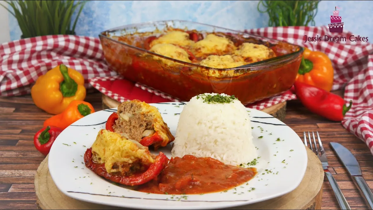 
          
          
          
            
            Gefüllte Paprika mit Hackfleisch 😋/ Einfach & so Lecker / Mein Lieblingsrezept!❤️
          
        . 