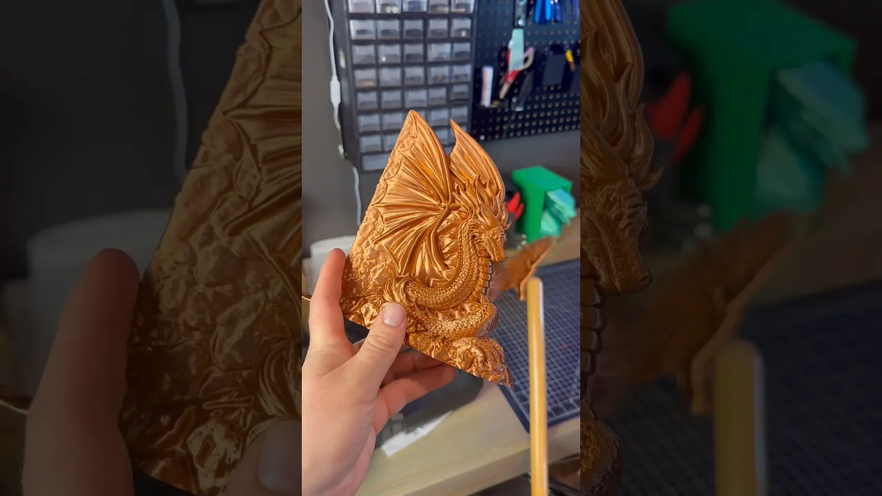 Dragon Bookend: Support-free video thumbnail