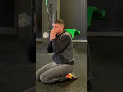 When you finally can help your gym crush? 🙈 #mrsus #comedy #fail #prank #fitness