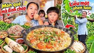 Tin được ko? Q chặt cây chuối lấy củ làm nồi lẩu củ chuối nấu trứng lộn chua cay ngon như ở VN luôn