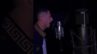 عصام القاضي لما بحضر انت تسكت ليه عامل بطير في الجو 