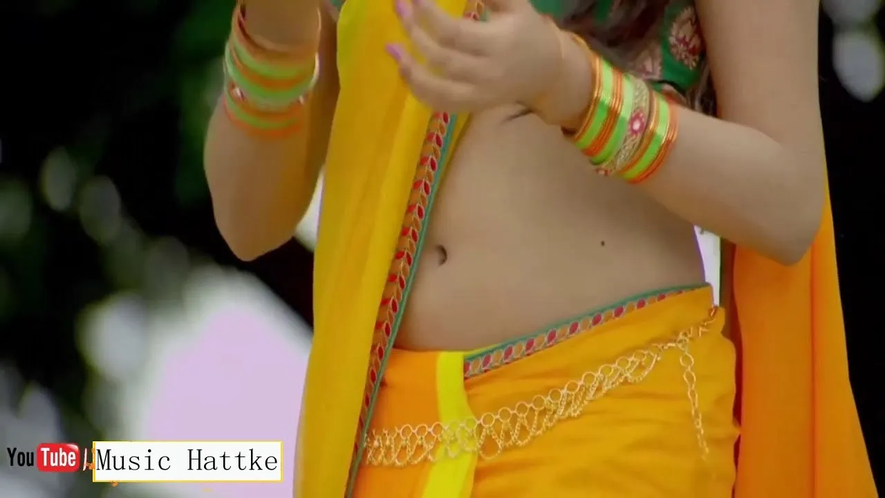 Chikni Chikni Kamar He 17 Sal Umar He | New Gujarati Song | Tik Tok Viral Video | 2020 Love Story