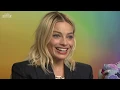 Download Lagu Birds of Prey: Margot Robbie, Chris Messina \u0026 Ella Jay Basco Full Interview | Extra Butter