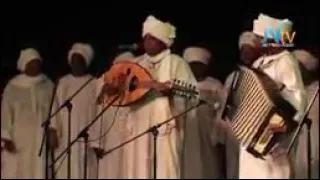 فكري كاشف مقطع من أغنيه اركوني ابوسمبل دندنها