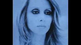 فيروز واغنية يمة مابعرف كيف حاكاني 