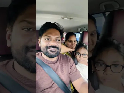 Front receptionile ആൾക്കാരുടെ വിചാരം ആ building നിൽക്കുന്നത് അവരുടെ തലയിലാണെന്നാണ്! 😜😂
