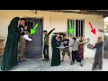 Download Lagu Mehdi and Farideh's big decision to divorce Farideh was stopped by a bitter truth in Ali Prison.