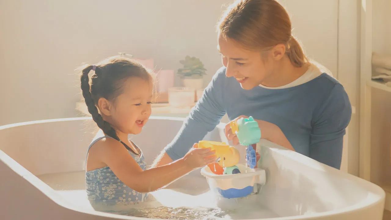 Zapf Creation: BABY born, Baby Annabell & Friends — BABY born — Interactive Bath Time Toys (YouTube video ad)