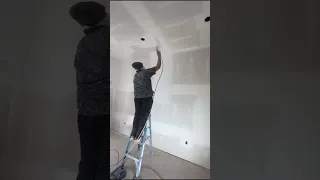 How to Spray painting primer on fresh drywall with graco sprayer and Sherwin Williams primer pva