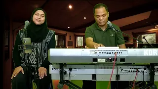 Download Lagu yang bagus ... Hitam Putih Fotomu - Ratih Purwasih - Bagoes Family Cover MP3