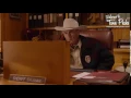 Twin Peaks Sheriff Frank Truman Robert Forster has a really great gizmo just like Jay Leno