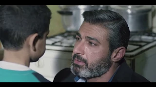 يحيى   ياسر جلال   في مشهد مؤثر جدا  بعد تذكر أبنه    ظل الرئيس دندنها