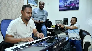 ايمن السر و حسن محجوب قعدة دندنها