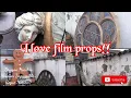 Download Lagu A YouTuber came to buy some film props!