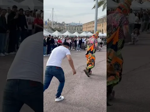 Karcocha buscando pelea en Barcelona