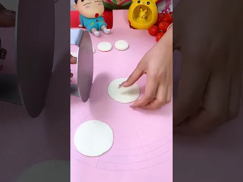 Amazing Momos Wrapper Making Machine 😍 Smart Kitchen Gadget #Shorts