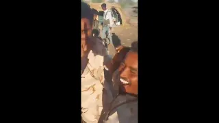 الدعم السري ع متحرك الشهيد البيشي يقول أنه بداخل أحد معسكرات الجي ش السودان اليوم الجيش السوداني 