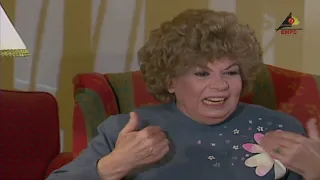 EPS 17 مسلسل عائلة مجنونة جدا Empctv 