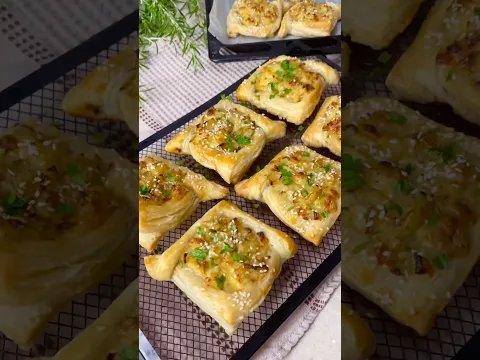Слойки с хеком и сыром! #shorts
