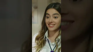 صدمت الفتاة بسبب الخوف الحياة أحيانا حلوة Shorts 