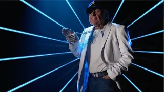 87-Year Old Recreates Usher s Iconic