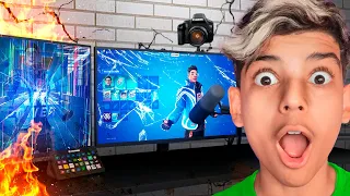 EU INVADI O SETUP DO FLAKES!