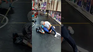 پارت دوم آموزش کشتی آزاد توسط اکبر فلاح قهرمان اسبق جهان کشتی آزاد شنبه ۱۰ شهریور ماه 