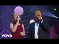 Bill Gloria Gaither - Agnus Dei Live ft David Phelps Maggie Beth Phelps