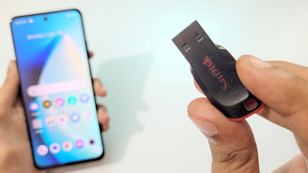 How to Connect Pen Drive to Realme C55
