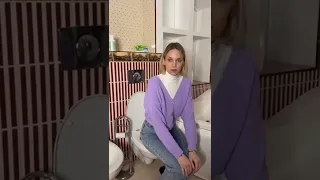 Tik Tok пошла в гостях в туалет 
