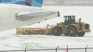 Windsor Locks deals with heavy winter weather