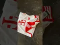 Download Lagu Uitpakken van het NIEUWE Bayern thuisshirt 23/24