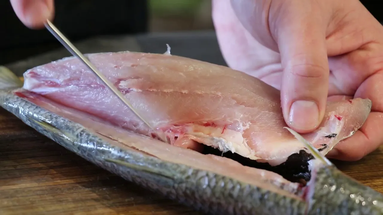 How to fillet a fish - #LIKEACHEF