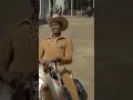 Download Lagu La mejor escena de Locura en el Oeste