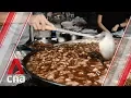 Download Lagu Beef noodle soup that's been simmering for 40 years in Bangkok