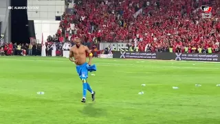 التفاصيل الكاملة لاحتفال عبدالله جمعة وحركة شيكابالا مع جماهير الأهلي عقب فوز الزمالك بالسوبر دندنها