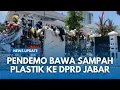 Download Lagu BAWA 9 TUNTUTAN! Pendemo Timbunkan Sampah Plastik di Pagar di DPRD Jabar hingga Berserakan