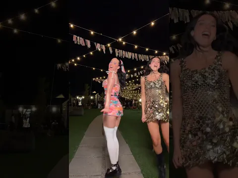 Ending Eurosummer 2026 right doing the Watch It Burn hop with my sis @dualipa ♥️🇽🇰