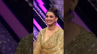 Raveena Tandon Madhuri Dixit Super Performance Akhiyon Se Goli Mare Madhuri Raveenatandon 